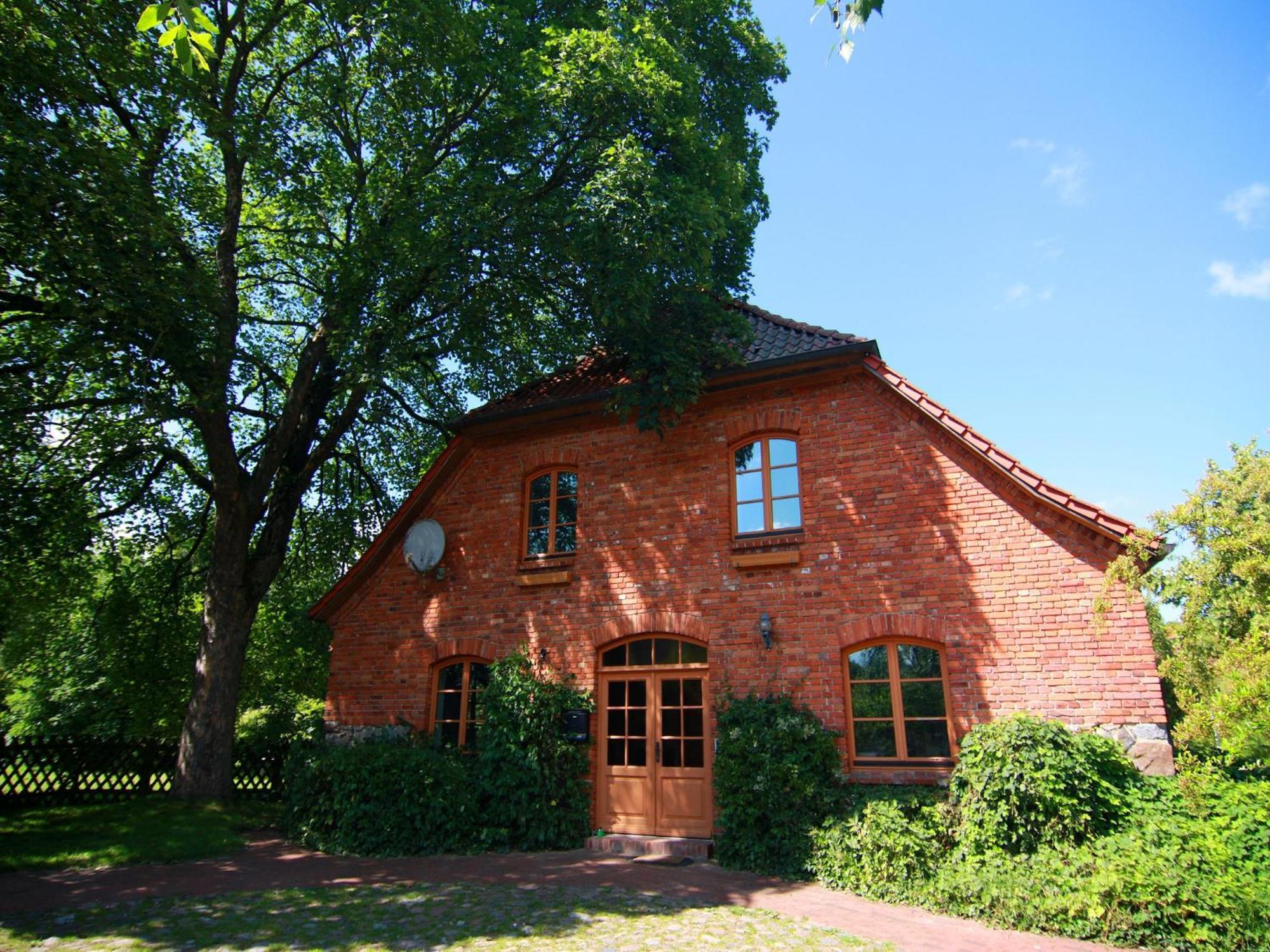 Mansion In Gressow With Terrace Garden Bbq Pond Bicycles Villa Dış mekan fotoğraf